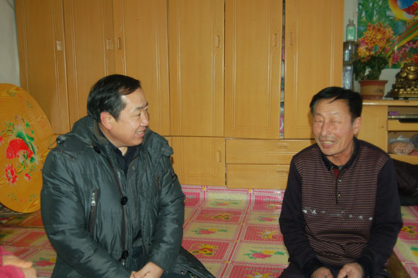 20180203:到和龍市龍城鎮(zhèn)泉水村走訪慰問貧困村民 (33)a.jpg